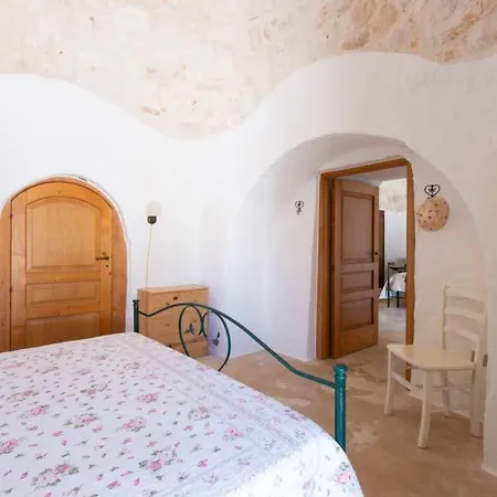 Trulli Antonio, Authentic Apulian Trullo With Private Pool