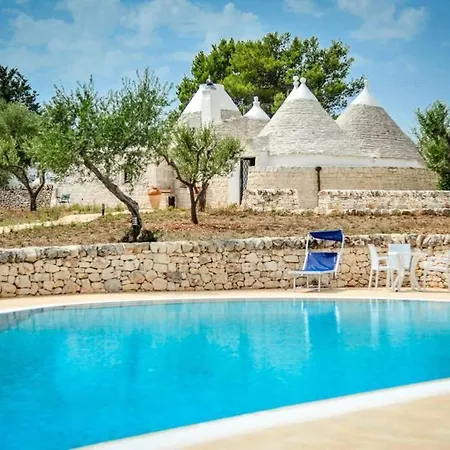 Trulli Antonio, Authentic Apulian Trullo With Private Pool *